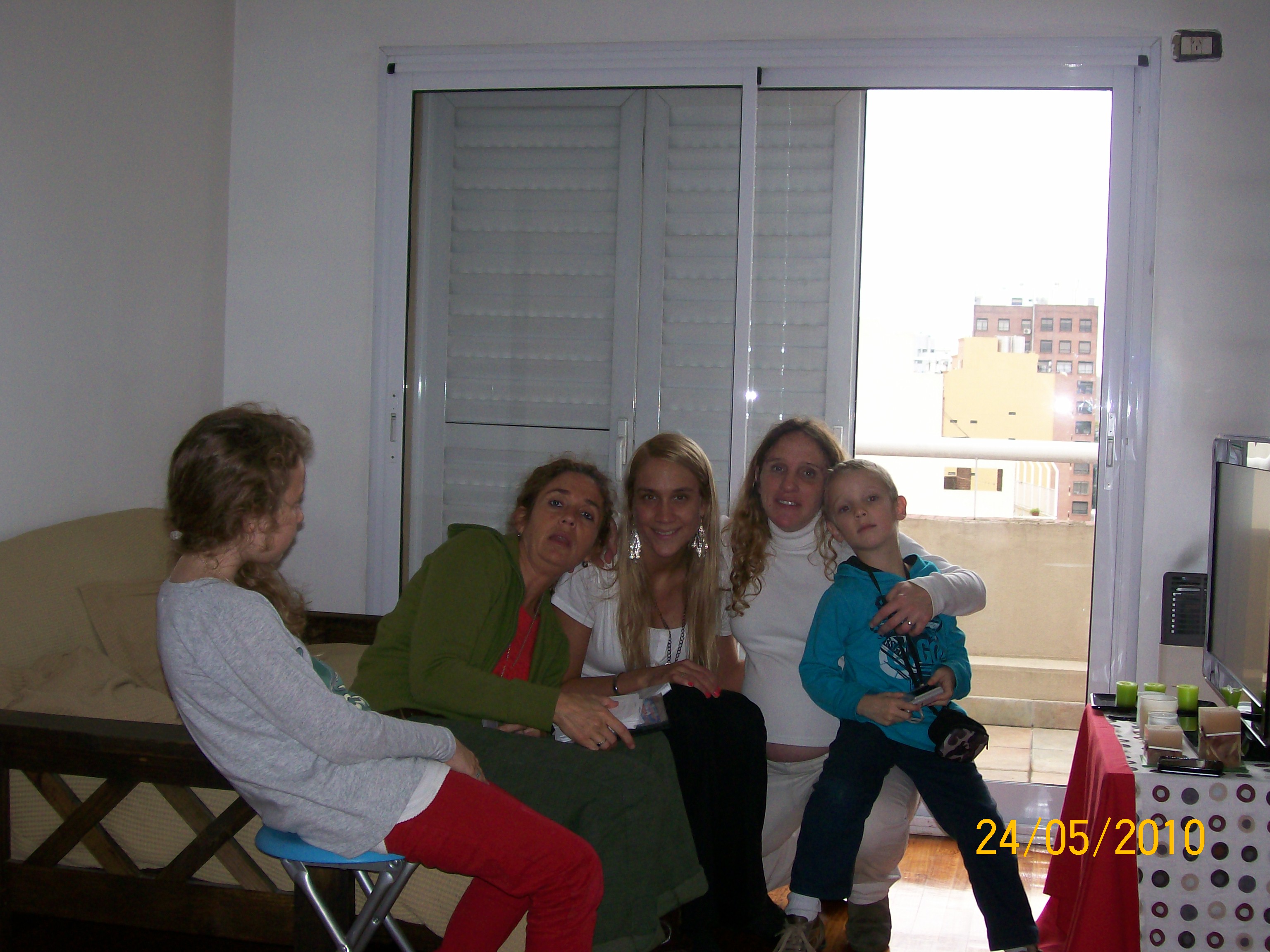 HERMANAS Y SOBRIS.JPG